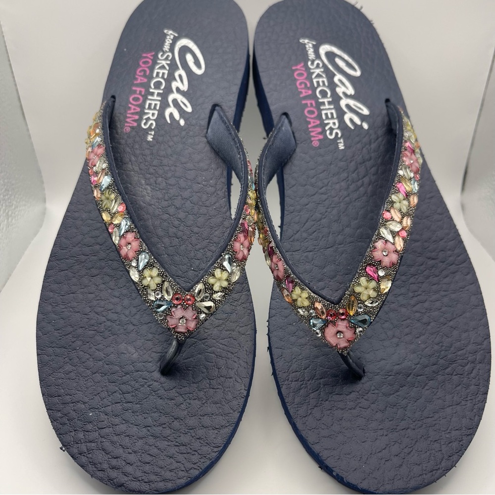 Cali Skechers Yoga Foam Floral Bling Thong Sandals Flip Flops Women's Size 8